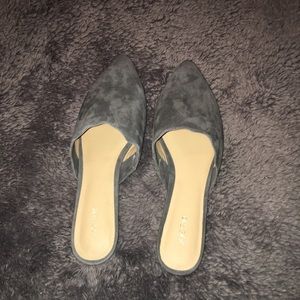 Joe’s Jeans mule shoes